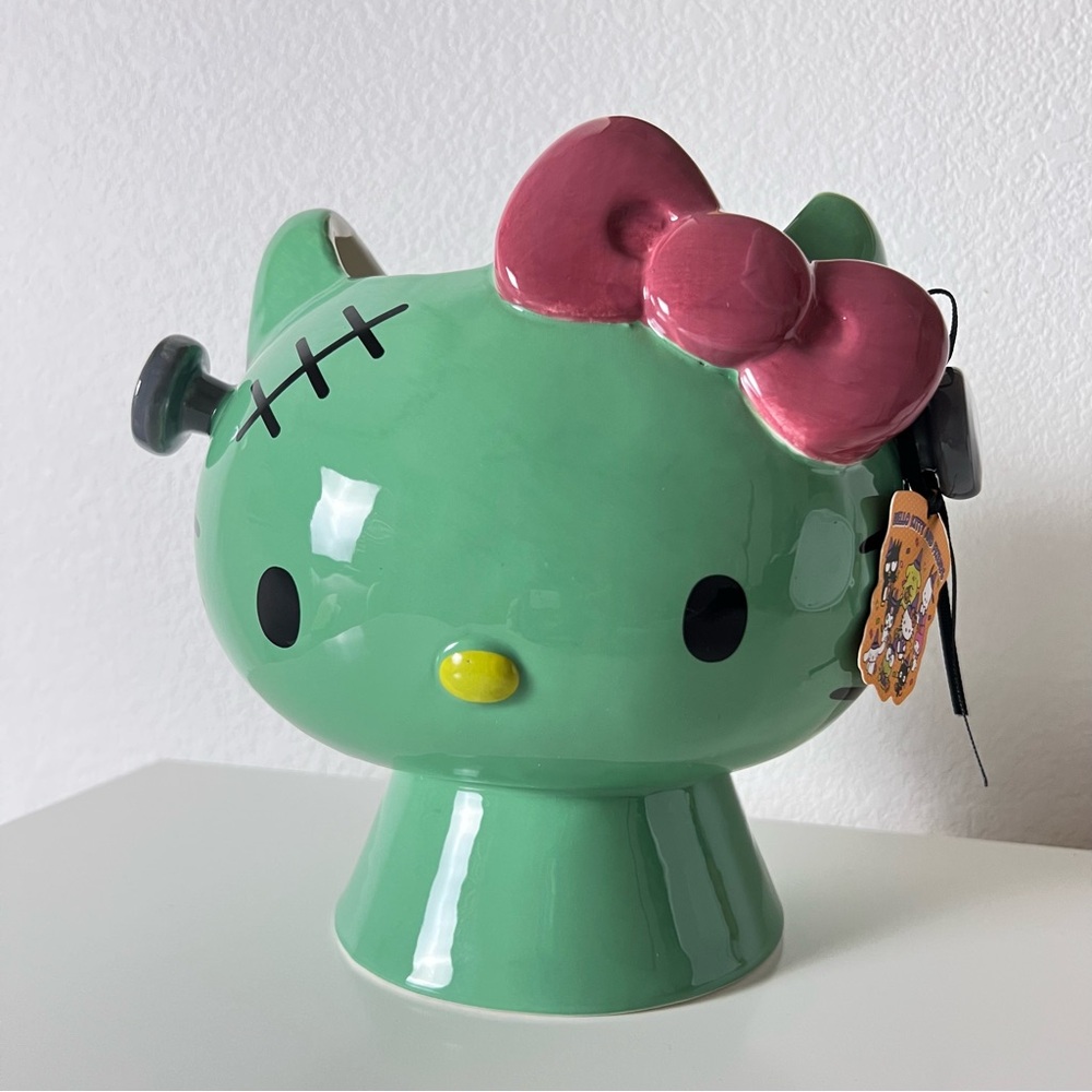 Hello Kitty Zombie Ceramic Vase Planter Candy Dish Blue Sky